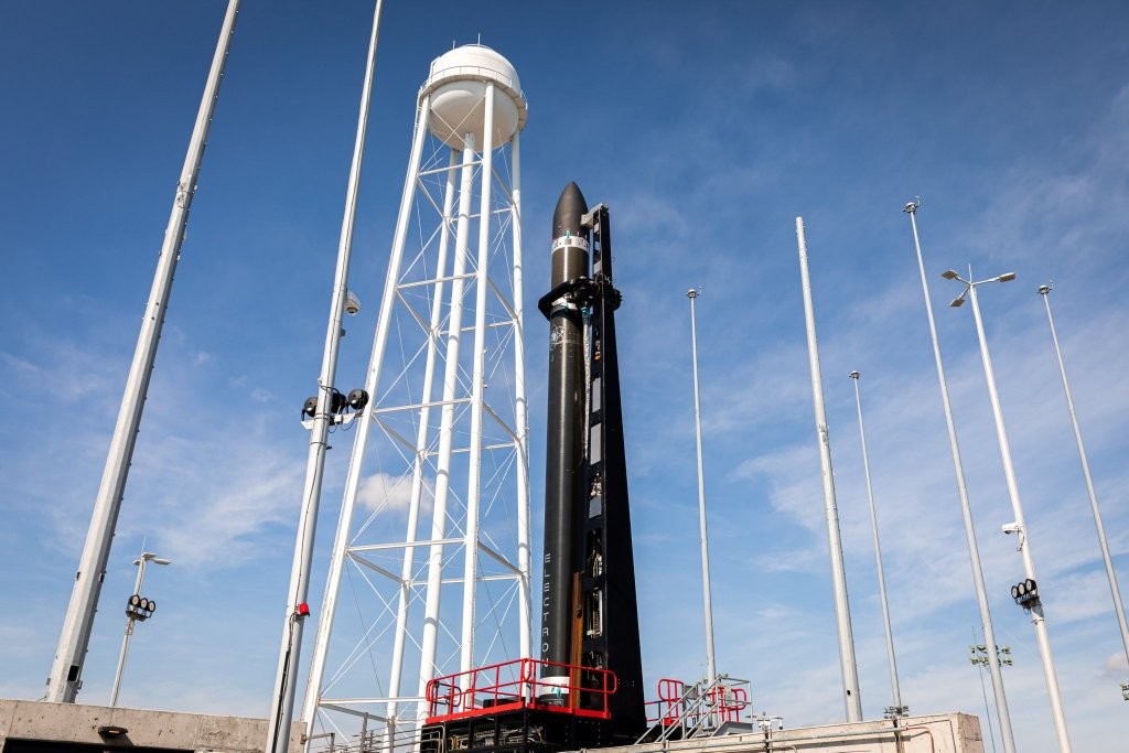 NASA Partners with SpaceX, Rocket Lab & Blue Origin