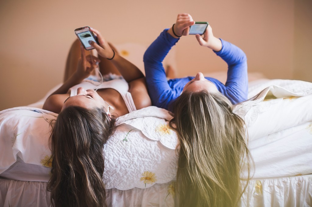 Teen Online Habits: Nearly Half Constantly Connected - Pew Study