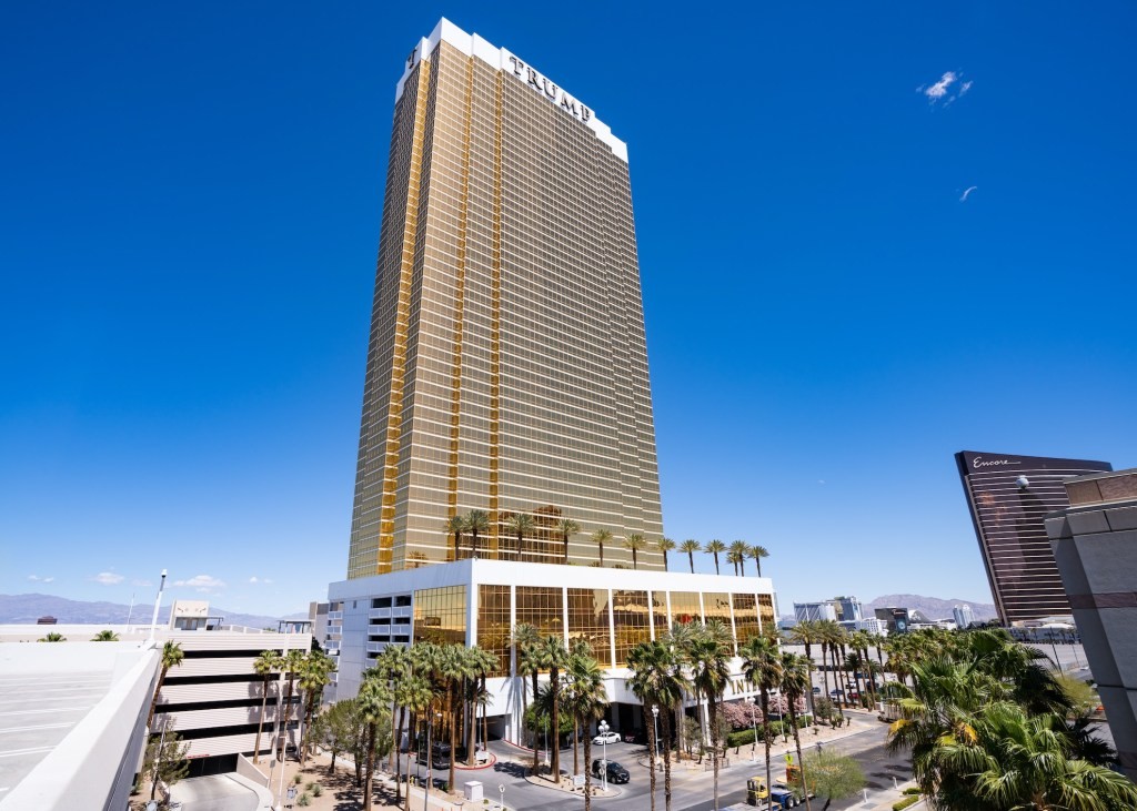 Cybertruck Explosion in Vegas: 1 Dead, 7 Injured - New Details