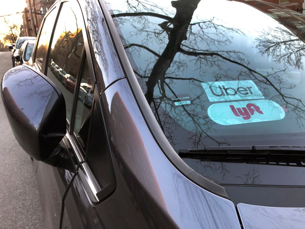 Newsom Signs California Uber and Lyft Driver Unionization Bill