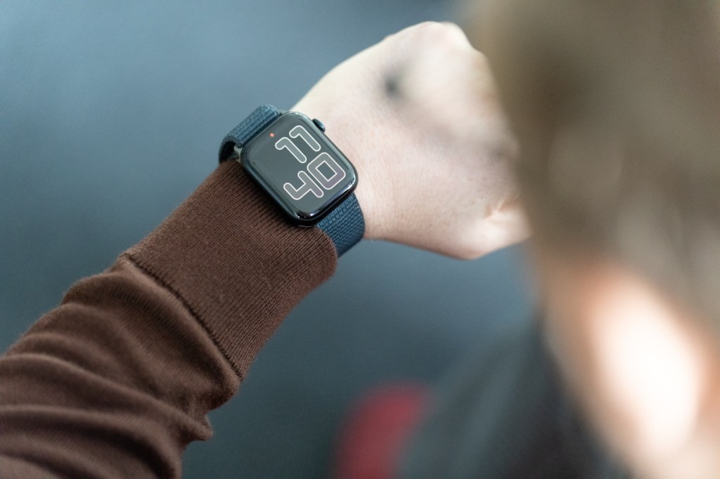 Apple Watch Carbon Neutral Claim Challenged by German Court
