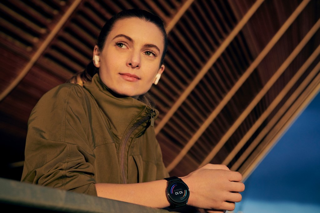 OnePlus Watch Unveiled: No Wear OS!