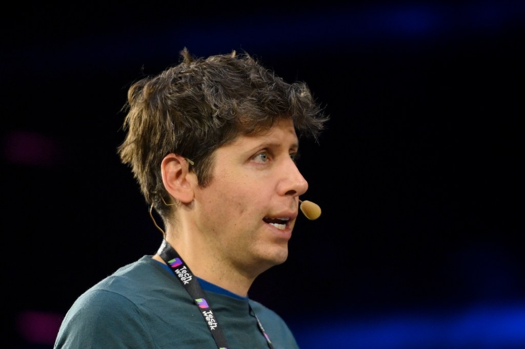 Sam Altman: AI Benefits May Not Be Widely Distributed - OpenAI