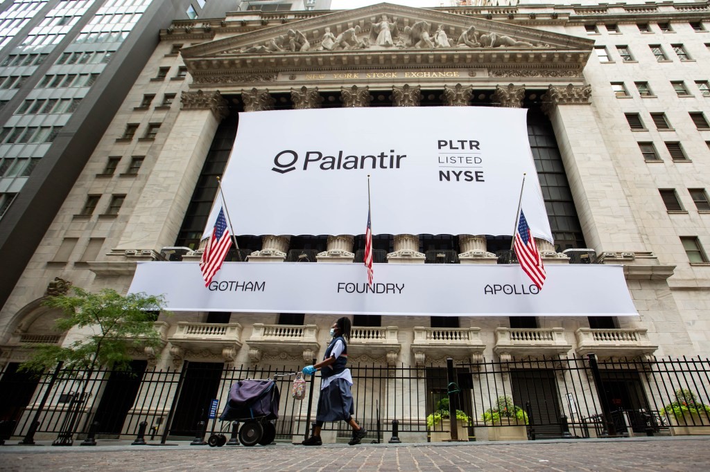Palantir and Lumen Partner on $200M Enterprise AI Deal