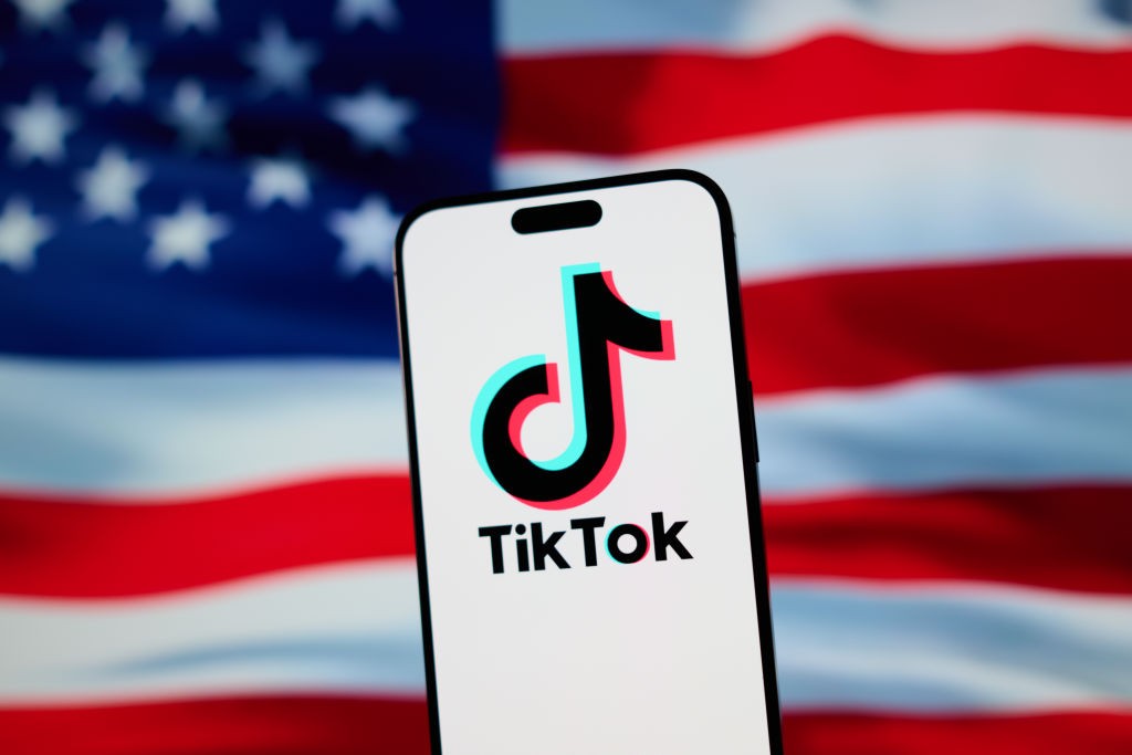 Perplexity Bids for TikTok: Latest News & Updates