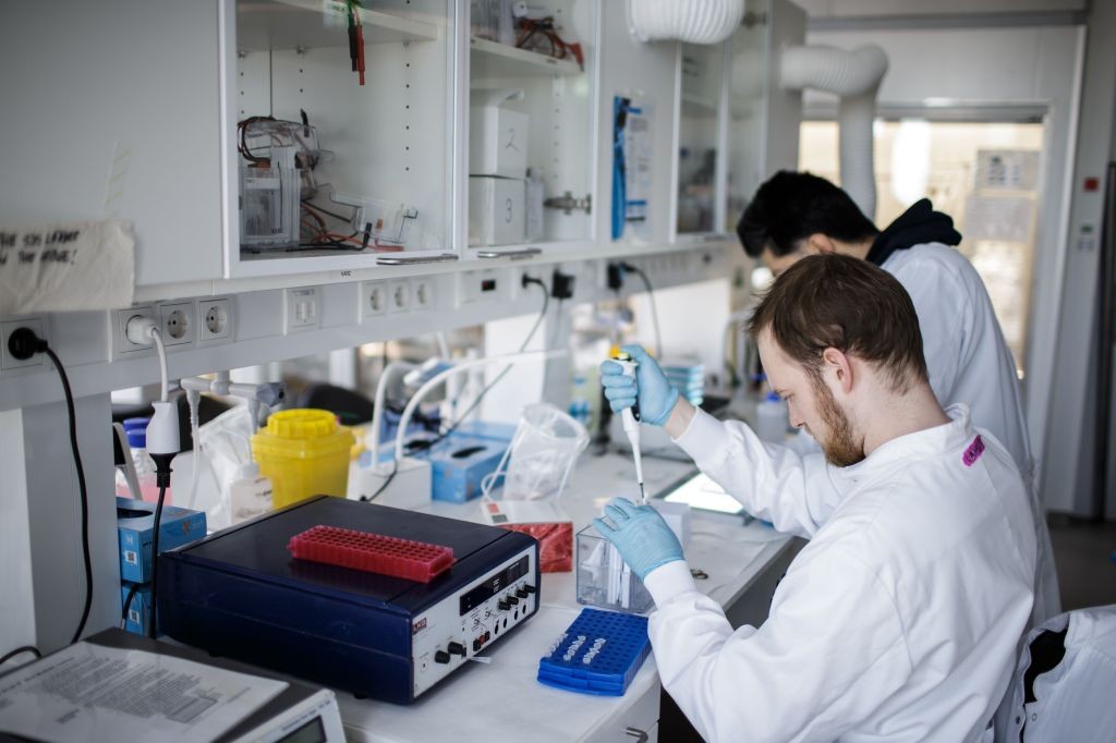 Pfizer COVID-19 Vaccine: 90% Effective in Phase 3 Trial