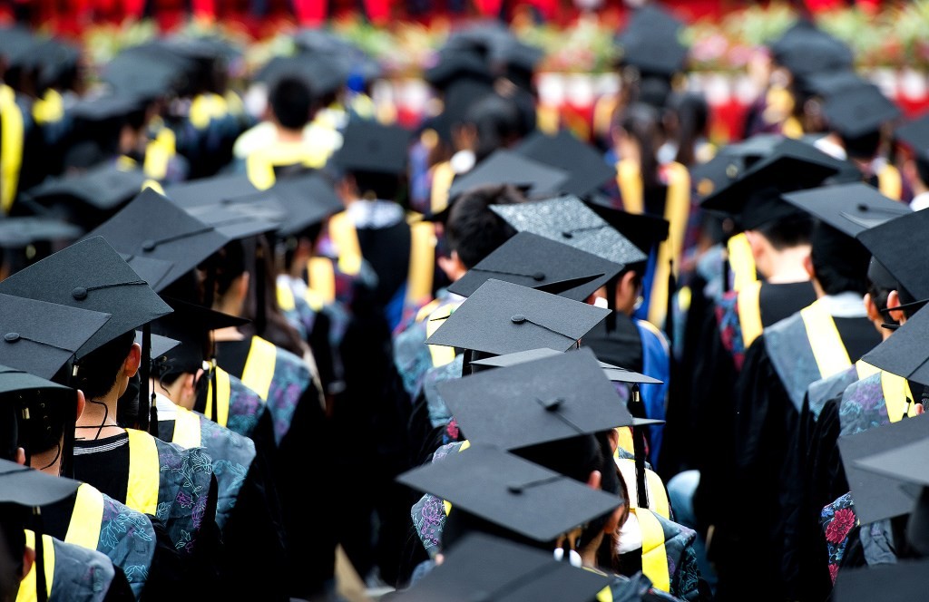 China Student Visas: US Grants Plummet 99% - Latest Report