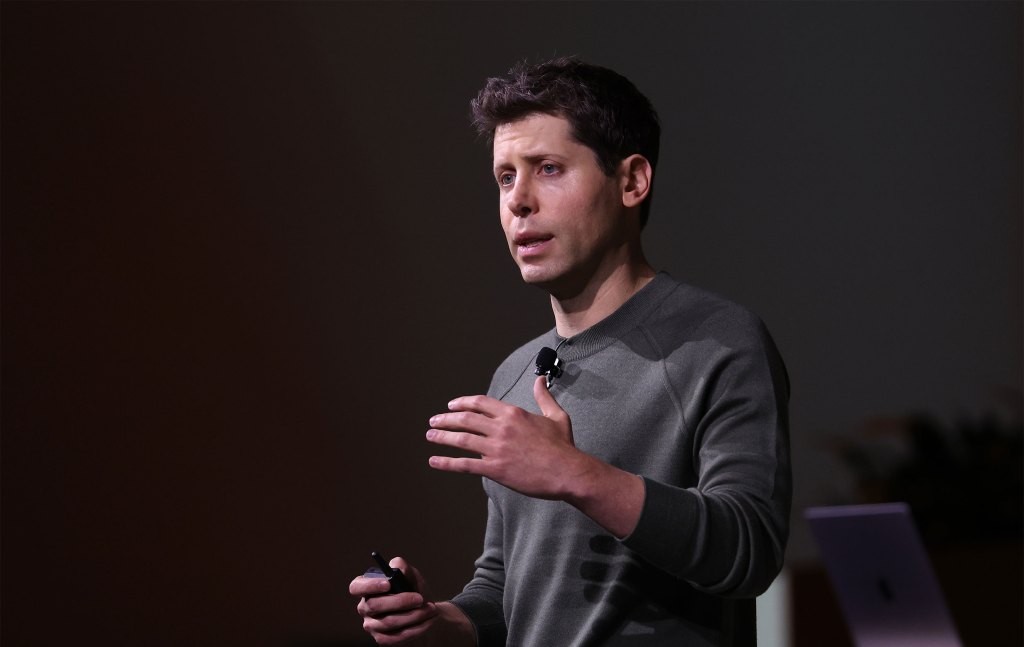 Sam Altman on GPT-5, 4o, and the 'Chart Crime' - Latest Updates