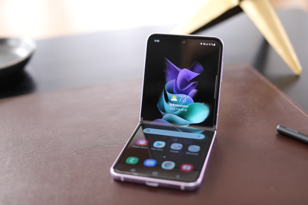 Samsung Galaxy Z Flip Price & Latest News