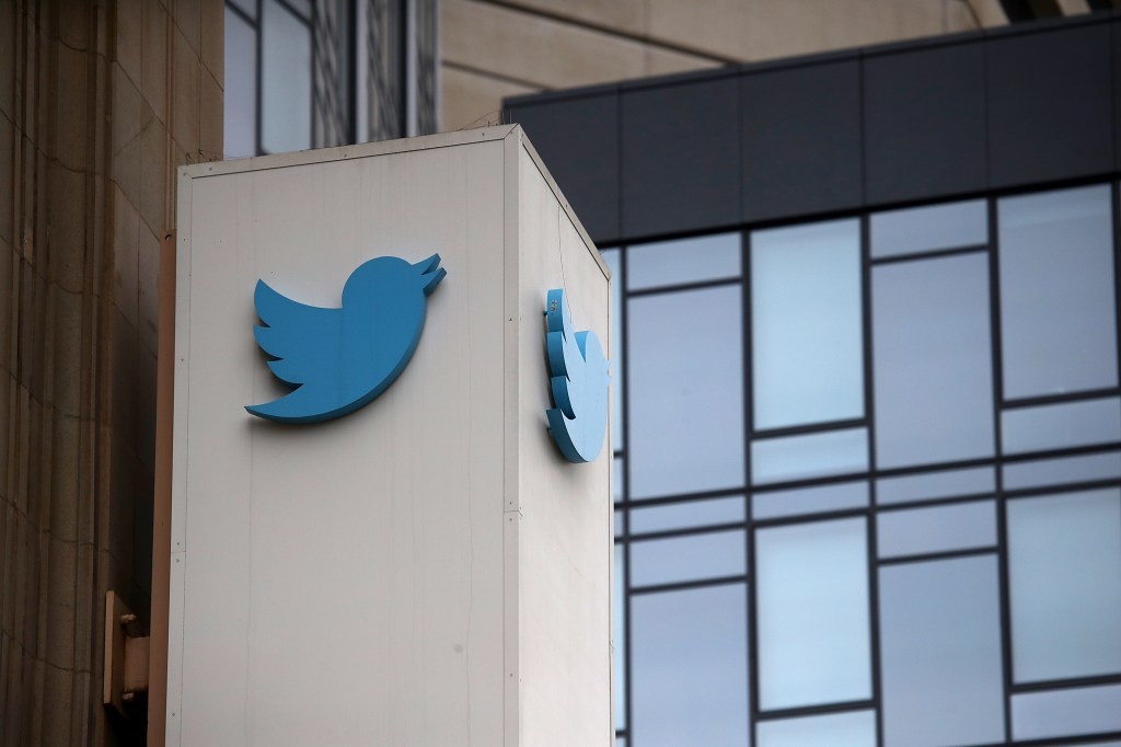 SFPD Prepares for Pro-Trump Rally at Twitter HQ - San Francisco
