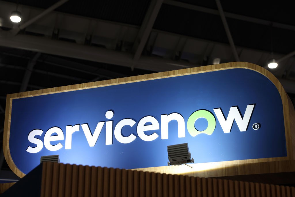 ServiceNow to Acquire Moveworks for $2.85 Billion - AI Expansion
