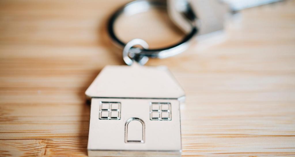 Side Raises $150M at $1B Valuation - Empowering Real Estate Agents