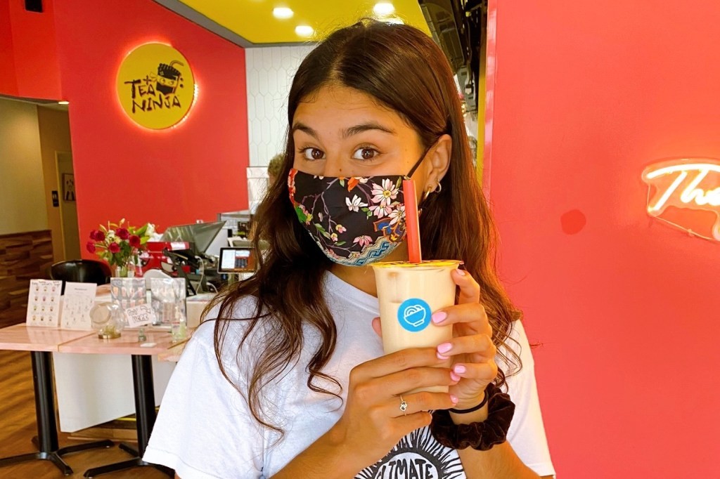 Snackpass Raises $70M at $400M+ Valuation - Social Food Ordering