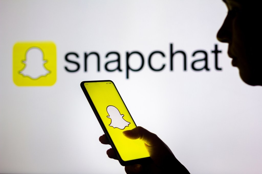 Snap AI Video Lenses: New Generative AI Features