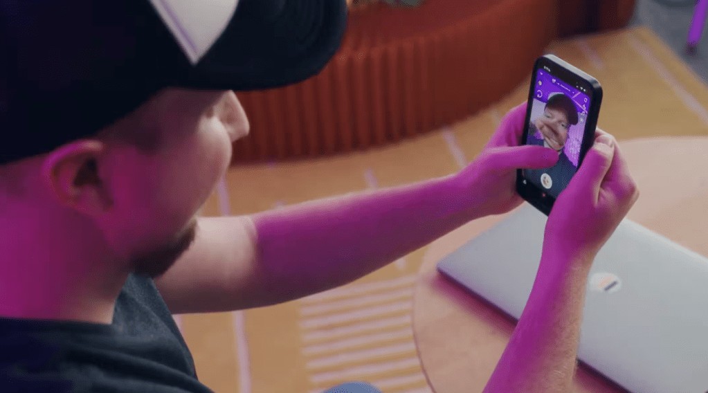 Snap Rewards AR Creators & Offers Student Discount on Spectacles