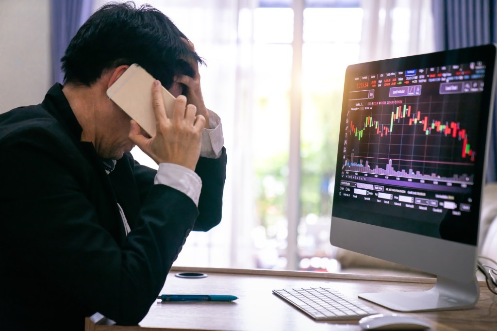 Software Stocks Decline Further