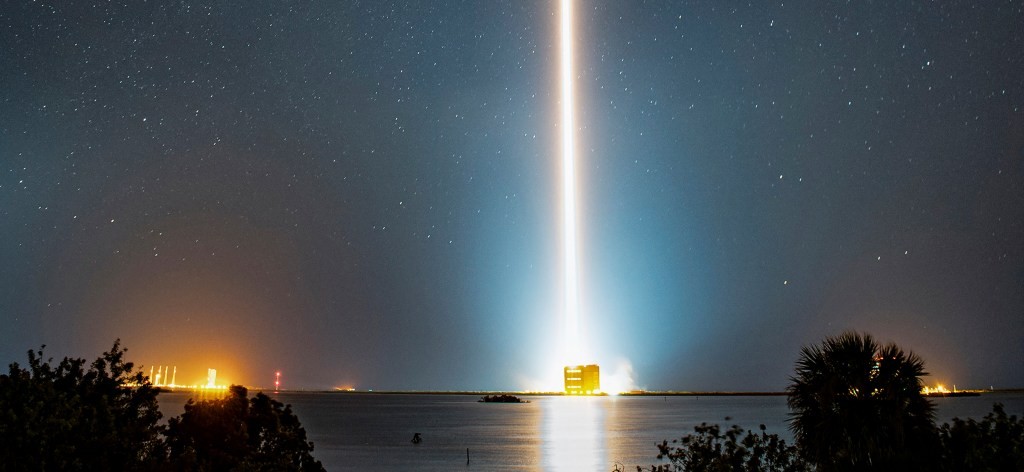 SpaceX Lands Falcon 9 Booster for Record 10th Time
