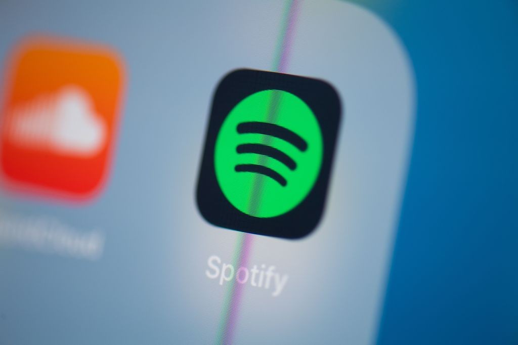 Spotify Podcast Ad Revenue Surges 627% in Q2 - Latest Stats