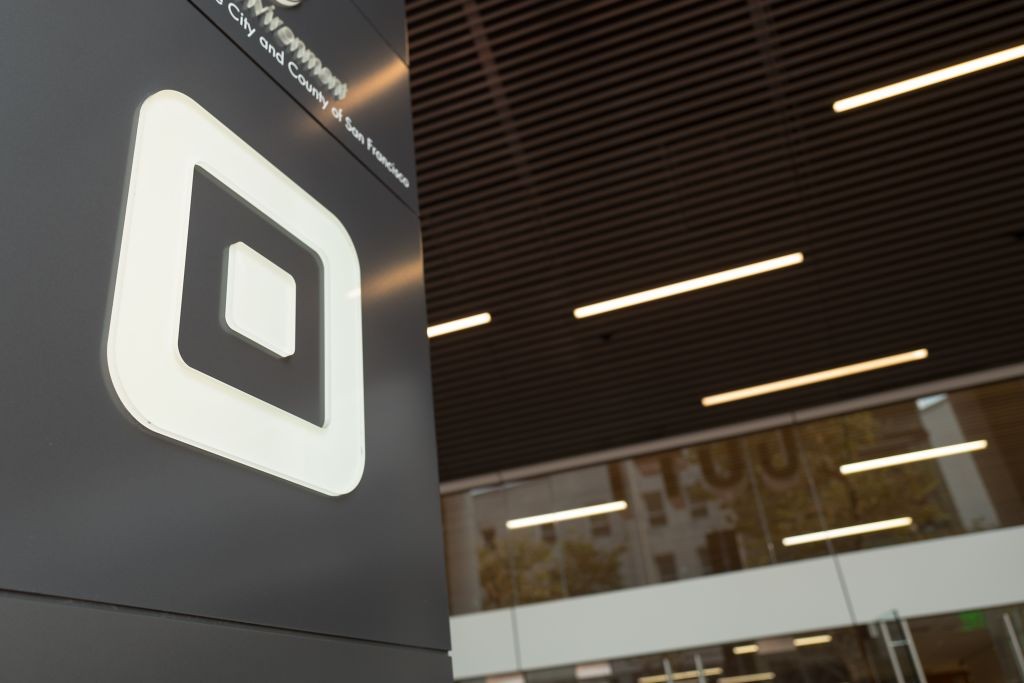 Square's Banking Arm Launches: A Fintech Shift