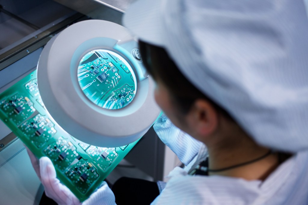 White House Summit Addresses Global Chip Shortage - Tech & Auto