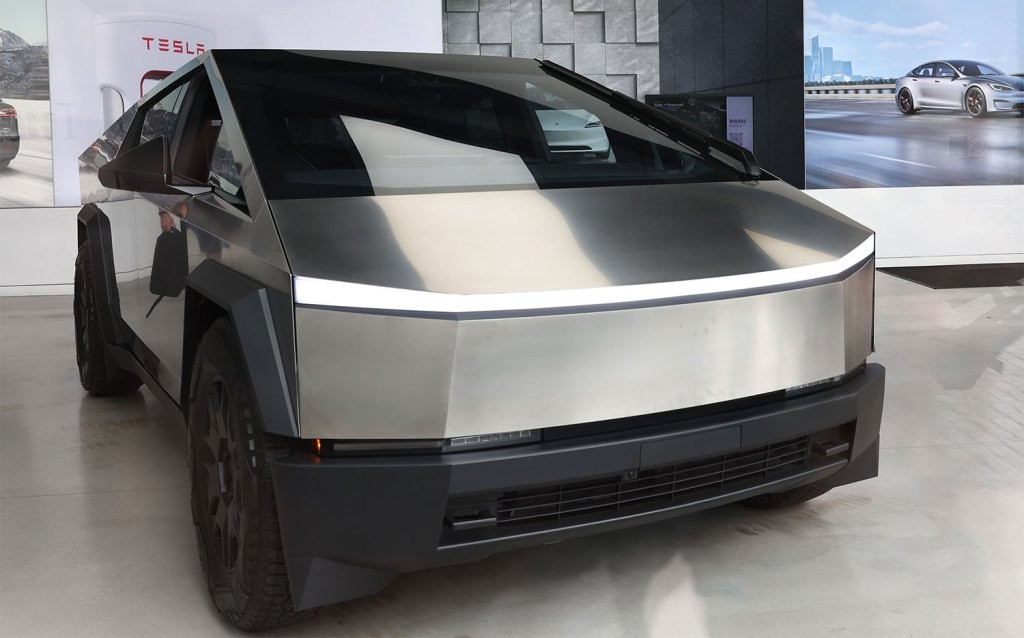 Tesla Cybertruck Sales Disappoint: 2024 Deliveries Decline