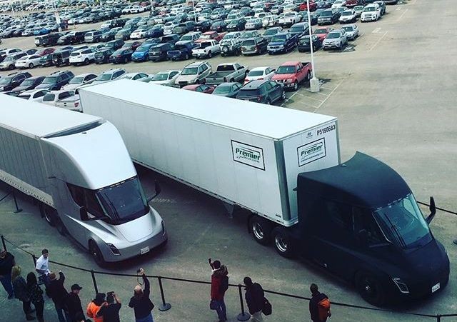 Tesla Semi Delayed to 2022, Cybertruck Production Prioritized