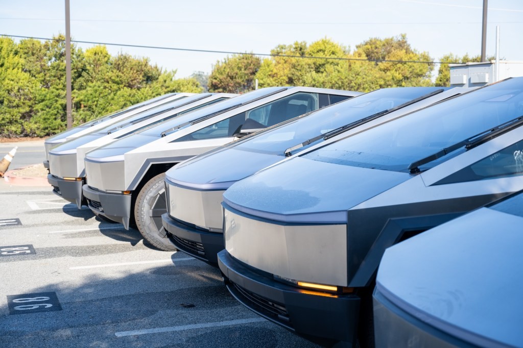 Tesla Sales Decline: Second Year of Falling Numbers