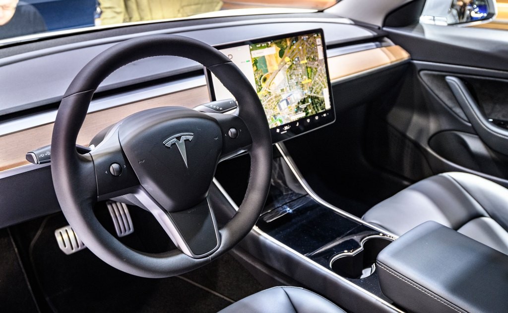 Tesla CarPlay: Will Apple Integration Finally Happen?