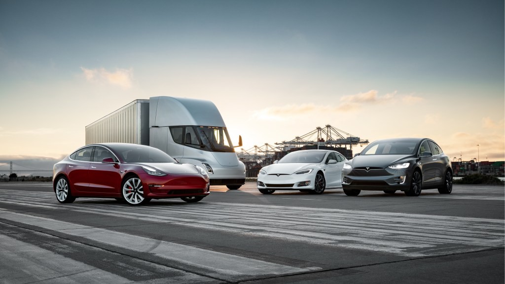 Tesla Heavy Duty Trucking Head Departs | Electric Vehicle News