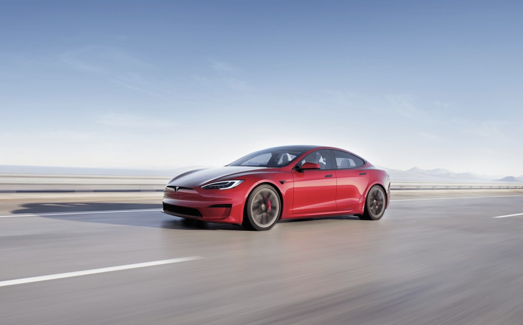 Tesla iPhone App Redesign: New Widgets & Features