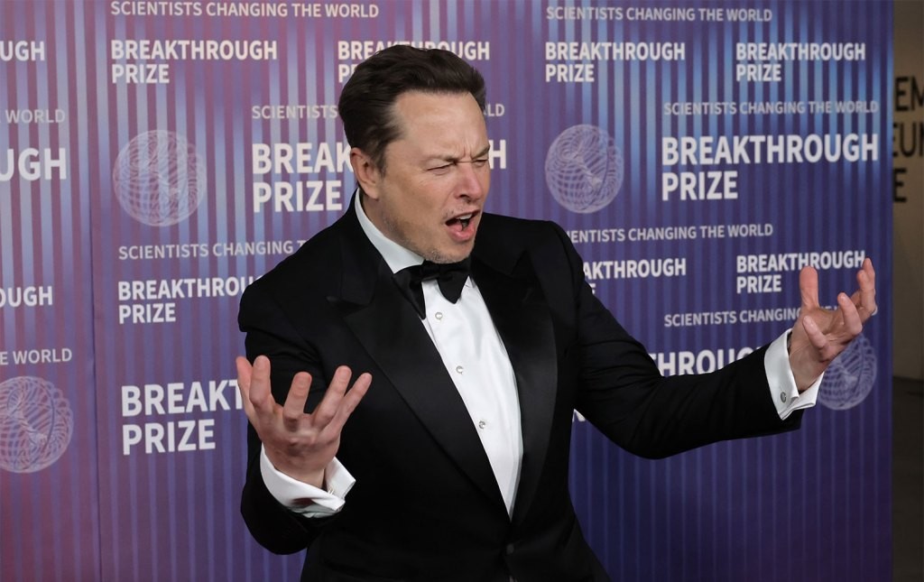 Tesla Shareholders Approve Elon Musk's $1 Trillion Pay Package