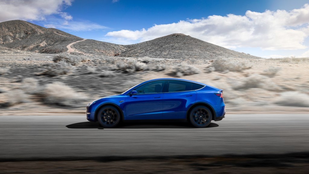 Tesla Model Y 7-Seat Production Begins - Deliveries December