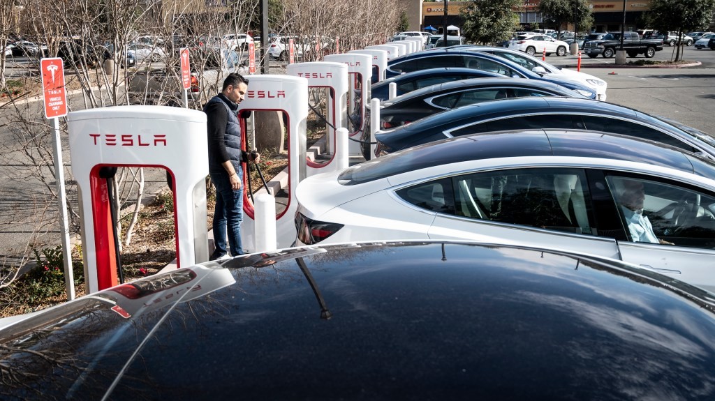 Tesla Virtual Queues: Testing at Supercharger Locations