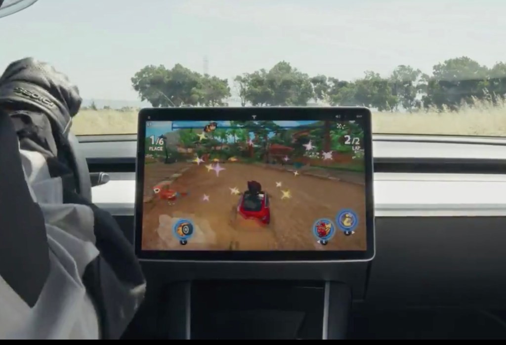 Tesla Disables In-Dash Video Games While Driving