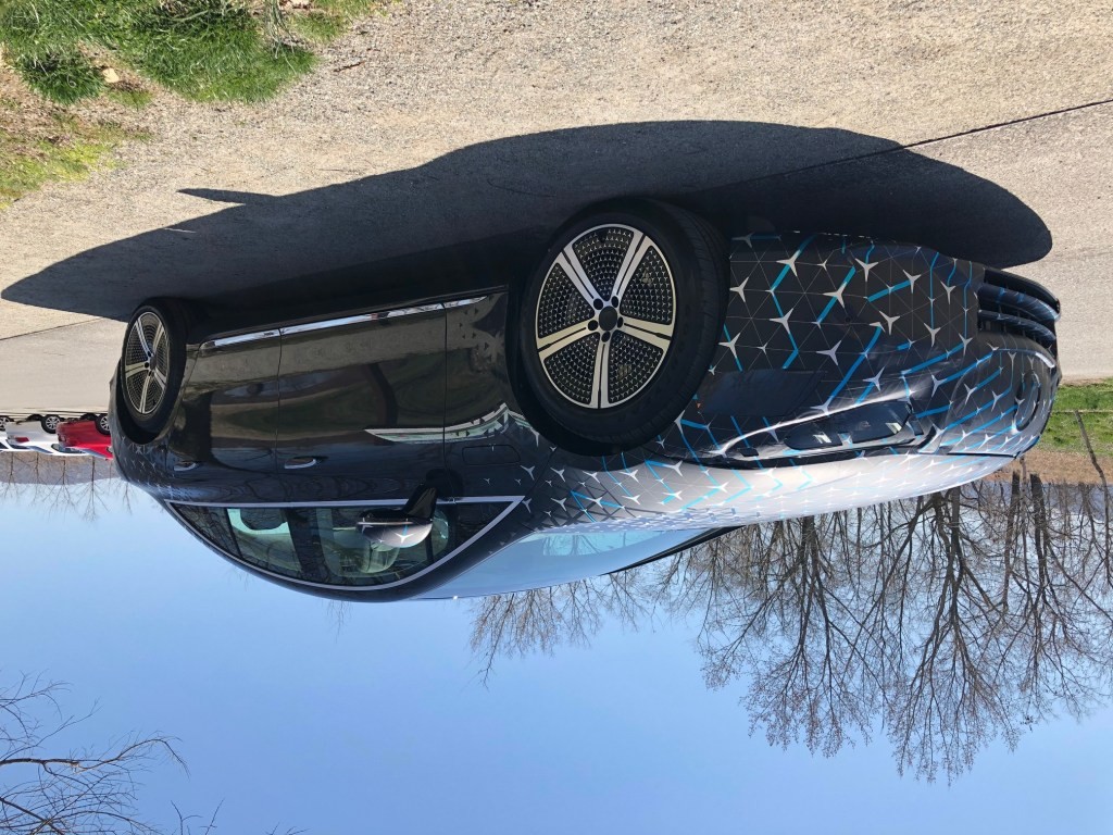2022 Mercedes-Benz EQS: Luxury Electric Vehicle