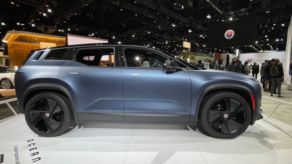 Fisker Ocean SUV: Rotating Screen & Electric Debut | Foxconn