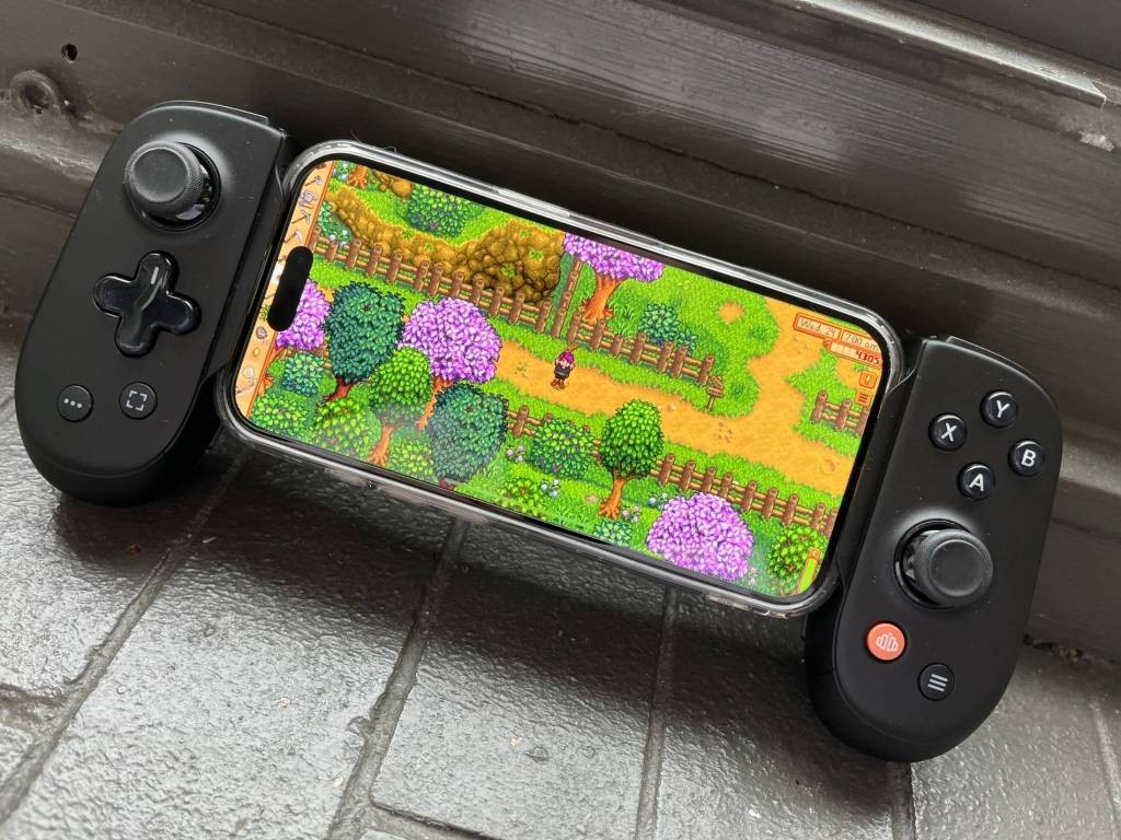 Backbone Pro Controller Review: Mobile Gaming Elevated