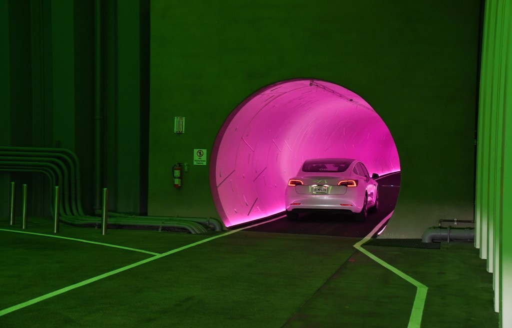 The Boring Company Tests Tesla Full Self-Driving in Las Vegas Tunnels