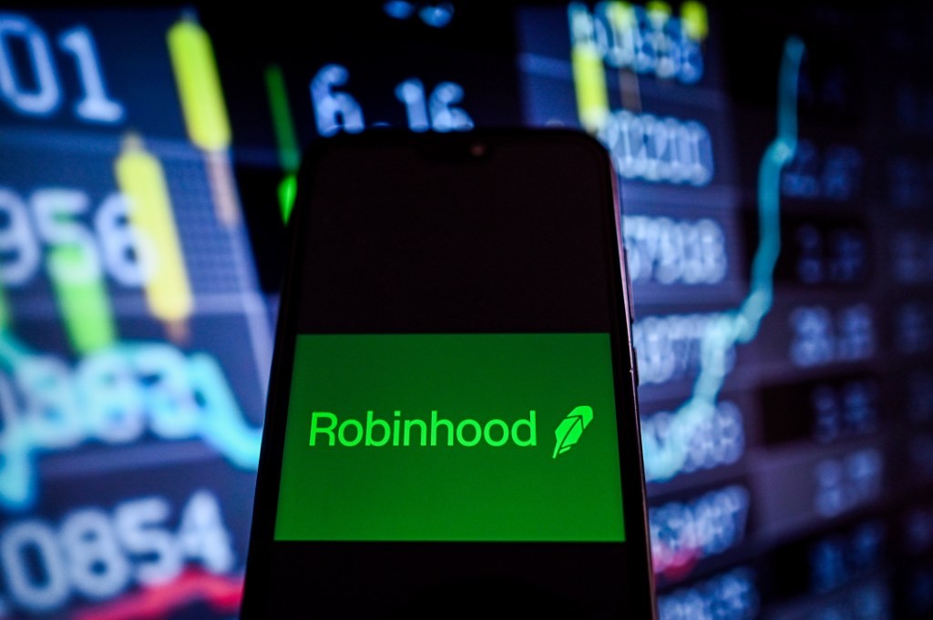 SEC Won't Sue Robinhood Over Crypto Listings