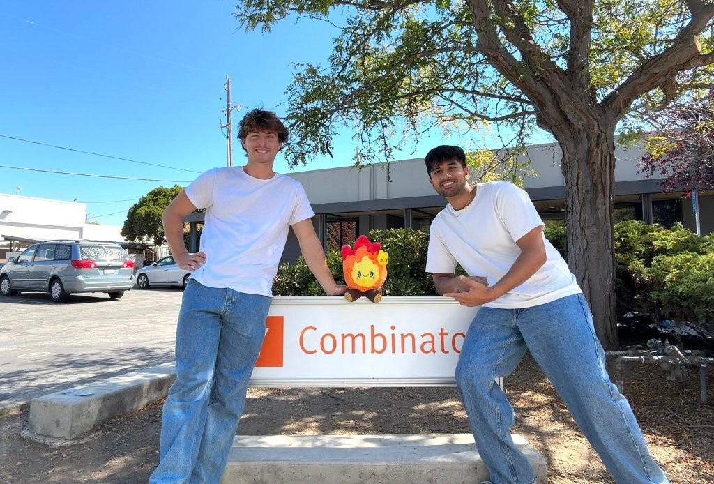 YC Founders' 5 Pivots to $1M ARR Social App