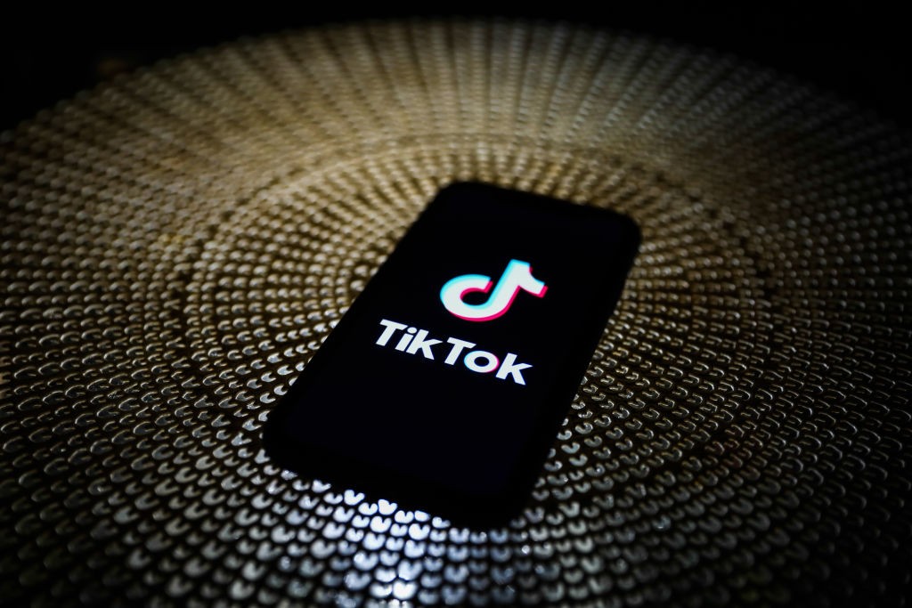 TikTok Italy: Deadline to Block Unverified Users After Girl's Death