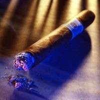 Top 4 Websites For Cigar Lovers - Find Your Perfect Smoke