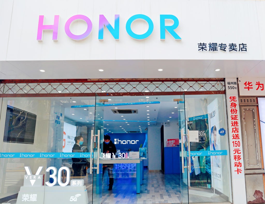 Smartphone Market Recovery 2021: Huawei's Challenges | Trendforce