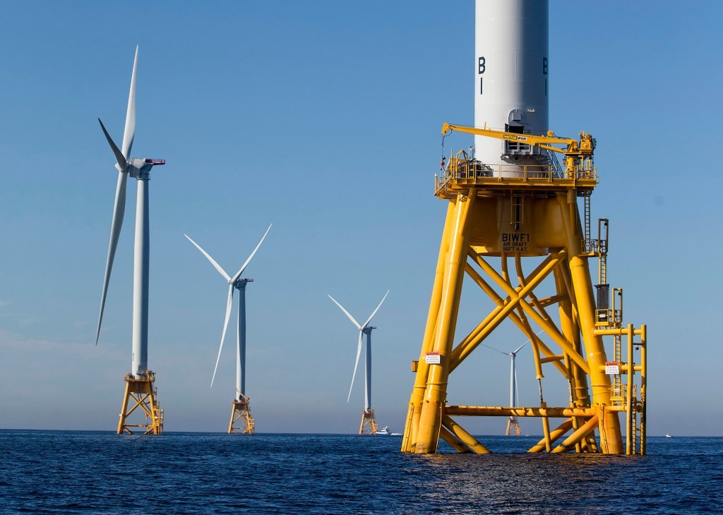 Trump Targets Offshore Wind Development | US Politics
