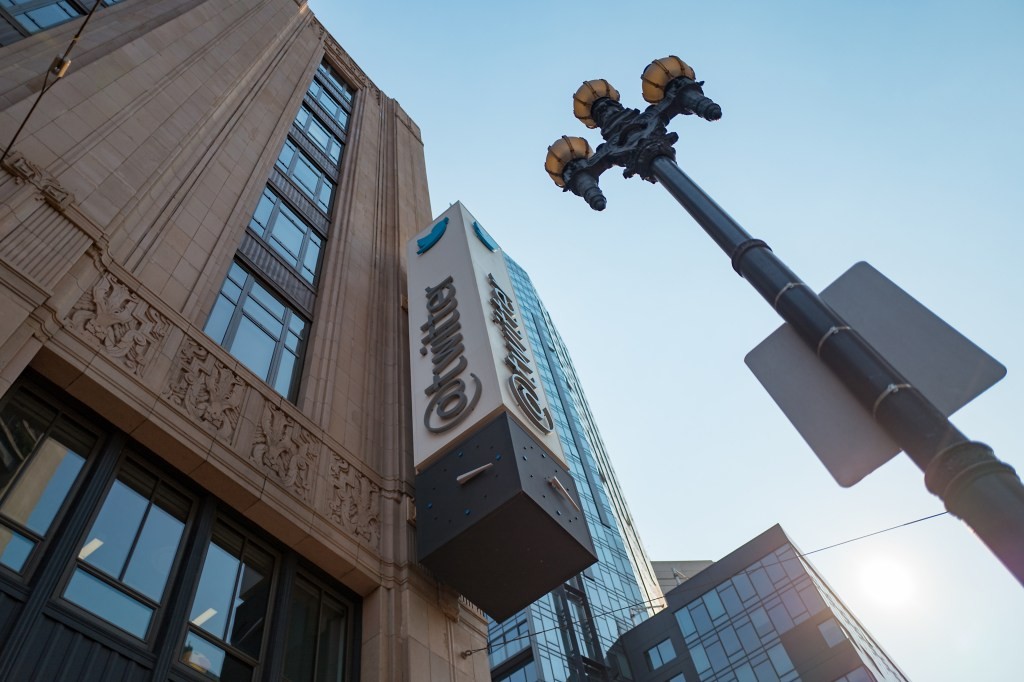 Twitter Moves to AWS: Public Cloud Adoption