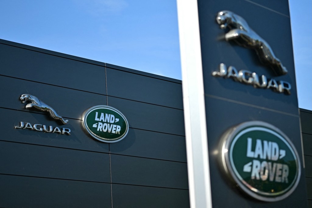 Jaguar Land Rover Receives £1.5B UK Government Loan After Cyberattack