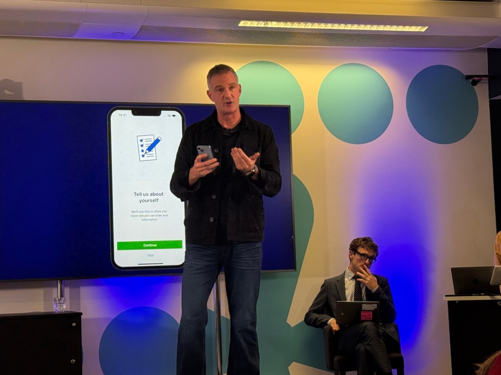 UK Digital Wallet for Driver's Licenses & ID - OpenAI Chatbot