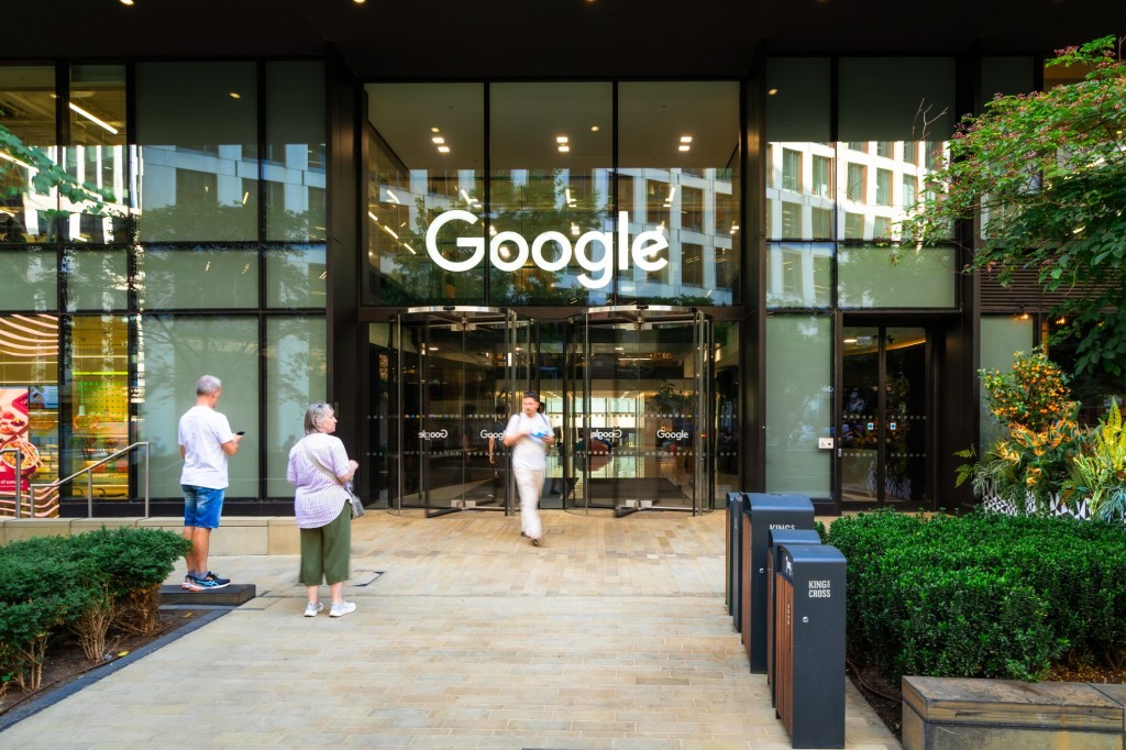 UK Imposes Special Market Status on Google Search - New Regulations