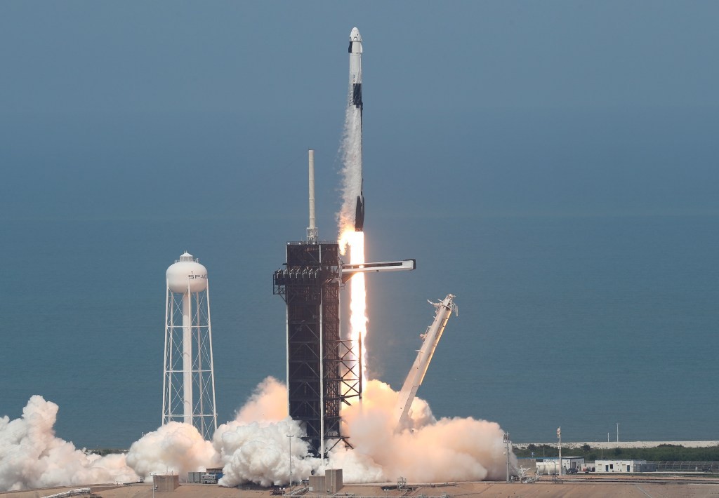 Varda Space Industries to Launch First Space Factory on SpaceX Falcon 9