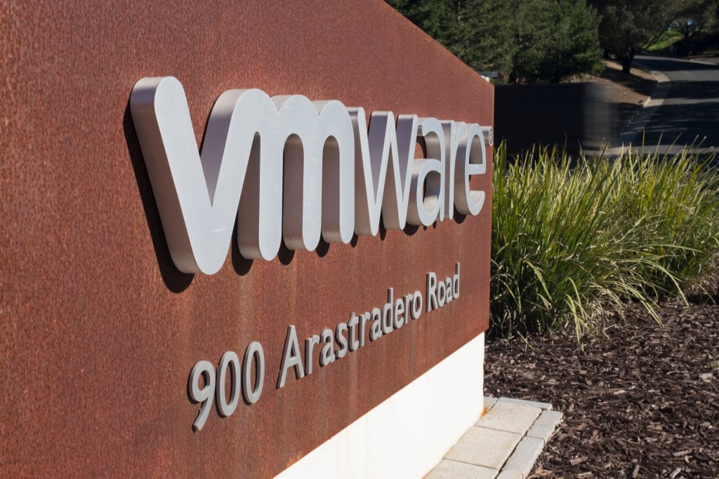 VMware Sues Former Executive - Competition Lawsuit